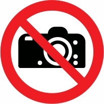 Znak Prepovedano fotografiranje na tem območju