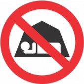 Znak Prepovedano kampiranje